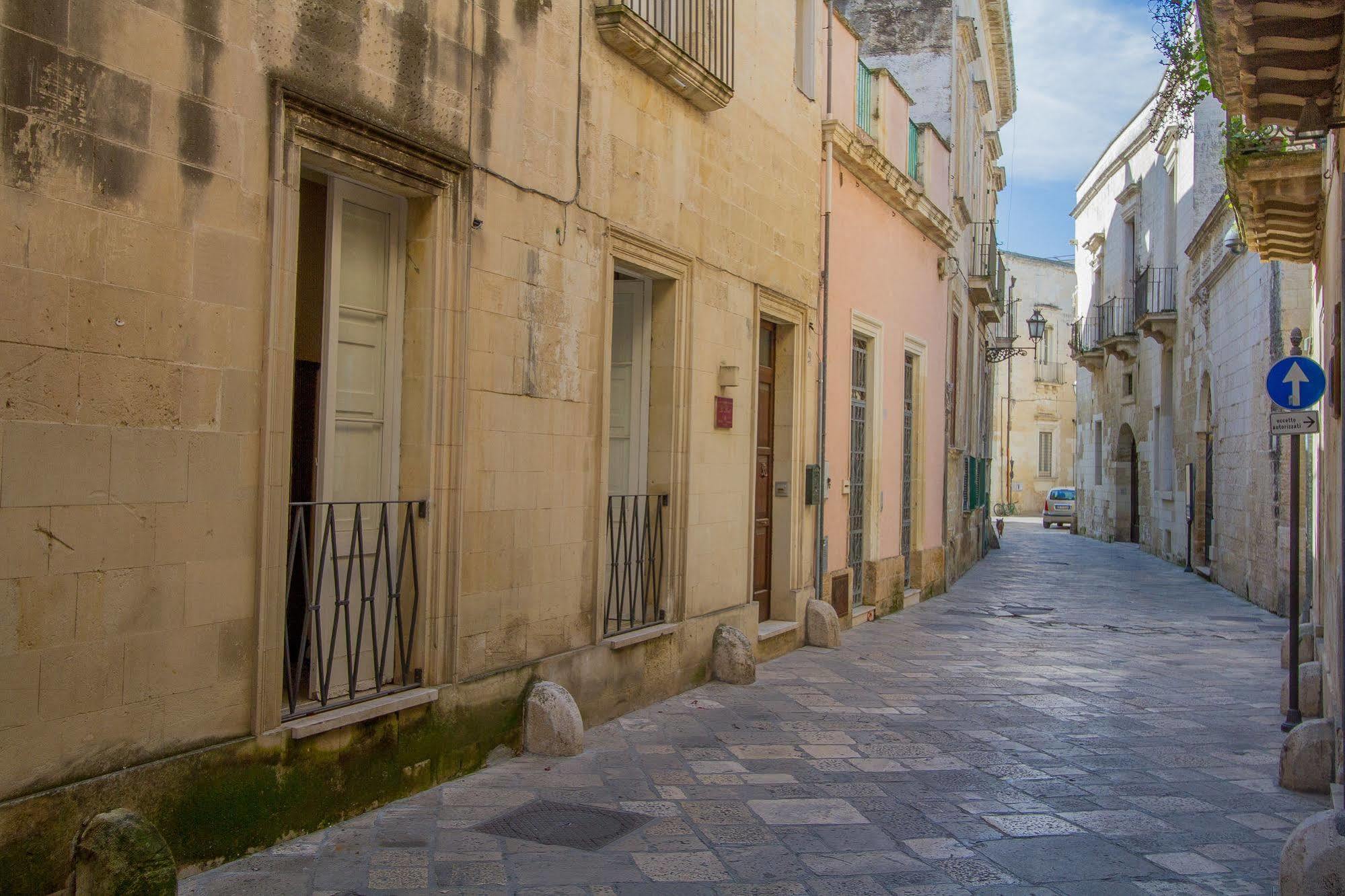 B&B Casa Li Santi Lecce Eksteriør bilde
