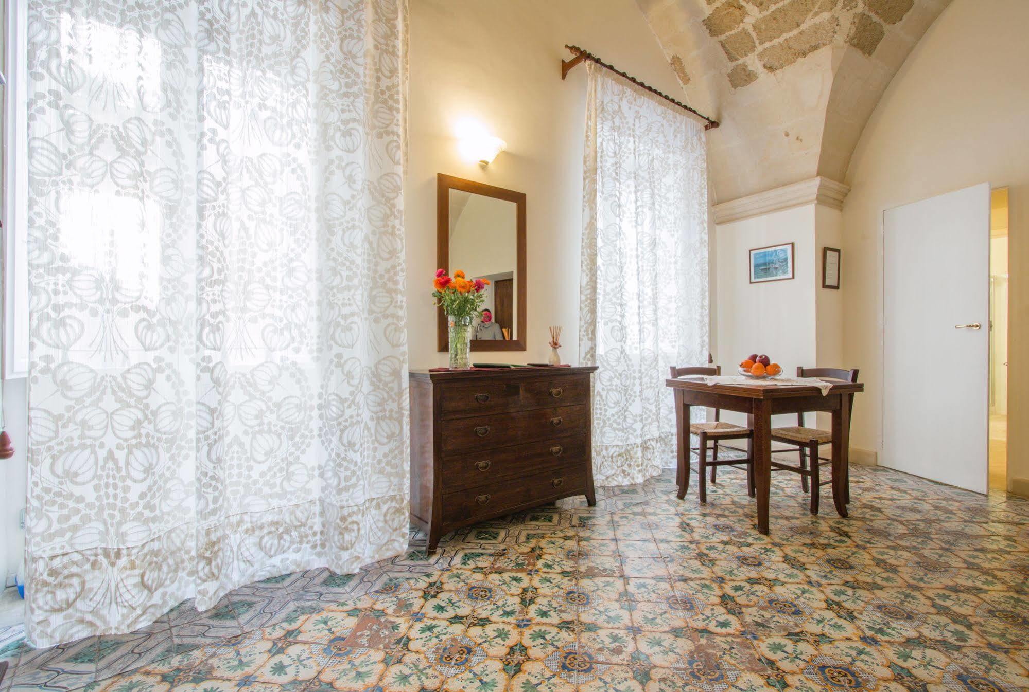 B&B Casa Li Santi Lecce Eksteriør bilde